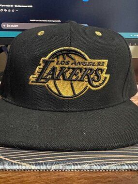 Los Angeles Lakers NBA Black Snapback Hat Cap